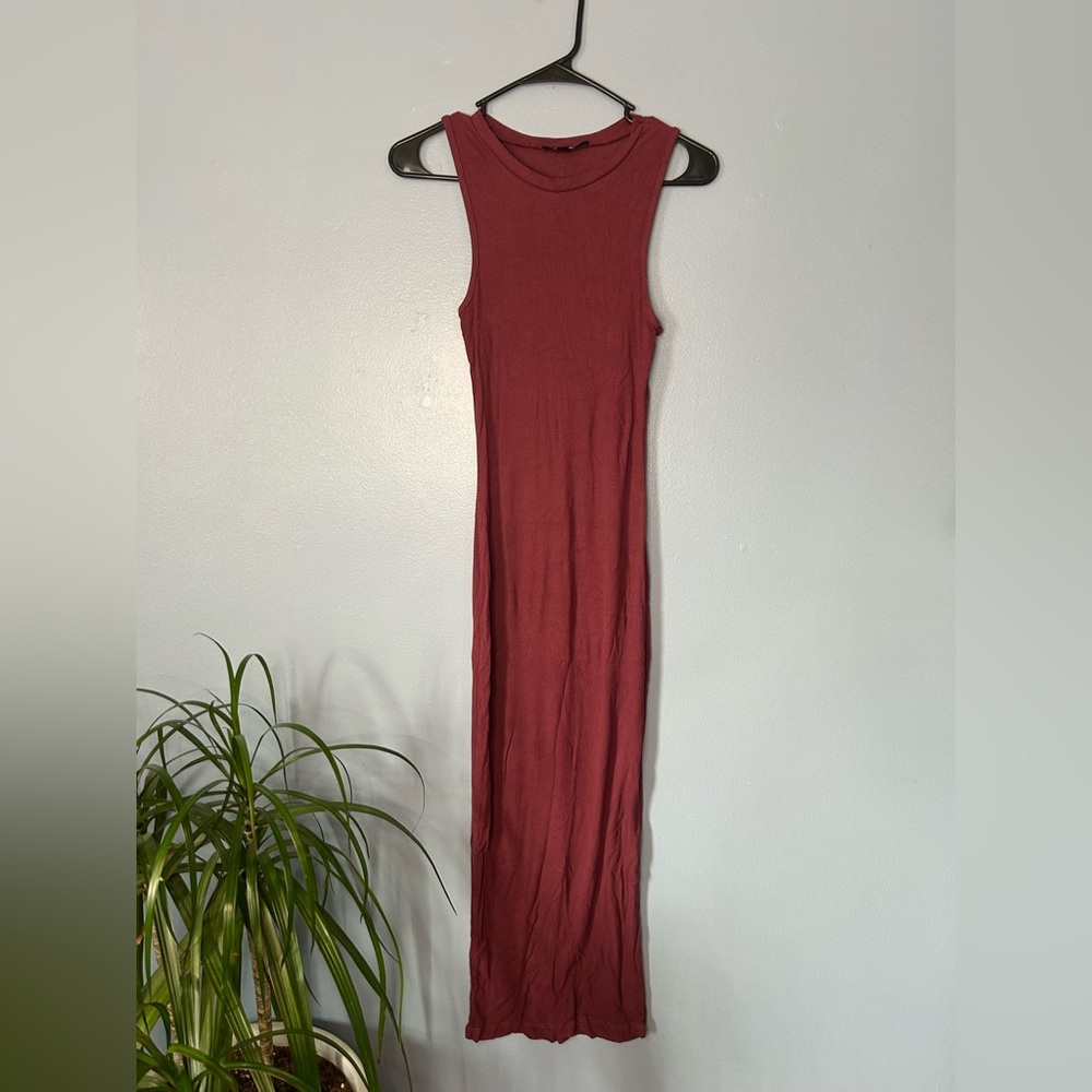 Missguided Sleeveless Burgundy Dress